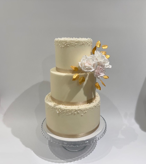 Iced-Creations-Cake 2 Cake Design by Gillian Cake